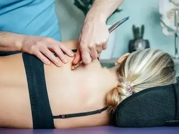 Professional Emergency Chiropractic Care services by Arrowhead Clinic Chiropractic in Atlanta, GA &mdash; licensed Chiropractor provider